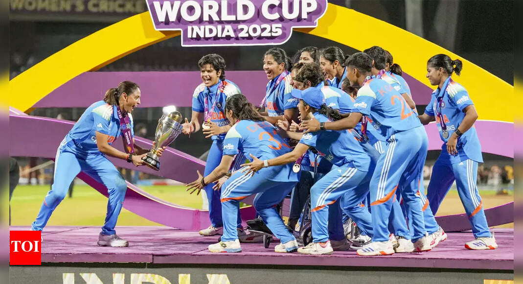 At the stroke of midnight, India awake as World Champions!
