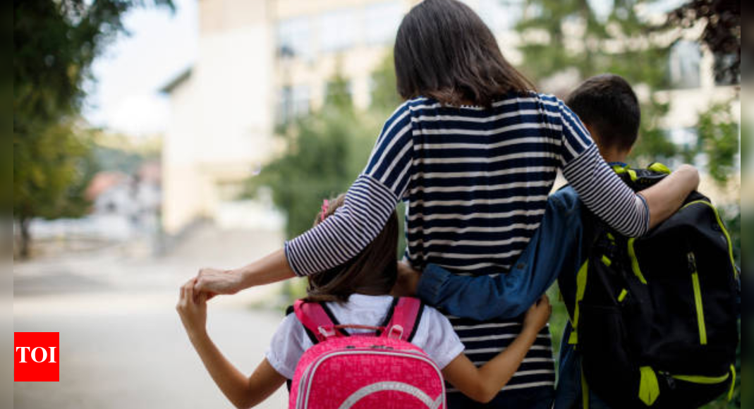 Can parenting from presence reduce stress for both parents and children?