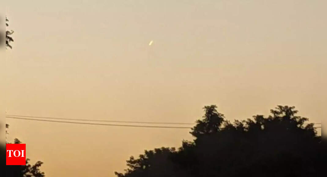 Bengaluru: Rare green comet lights up city skies; residents share stunning photos