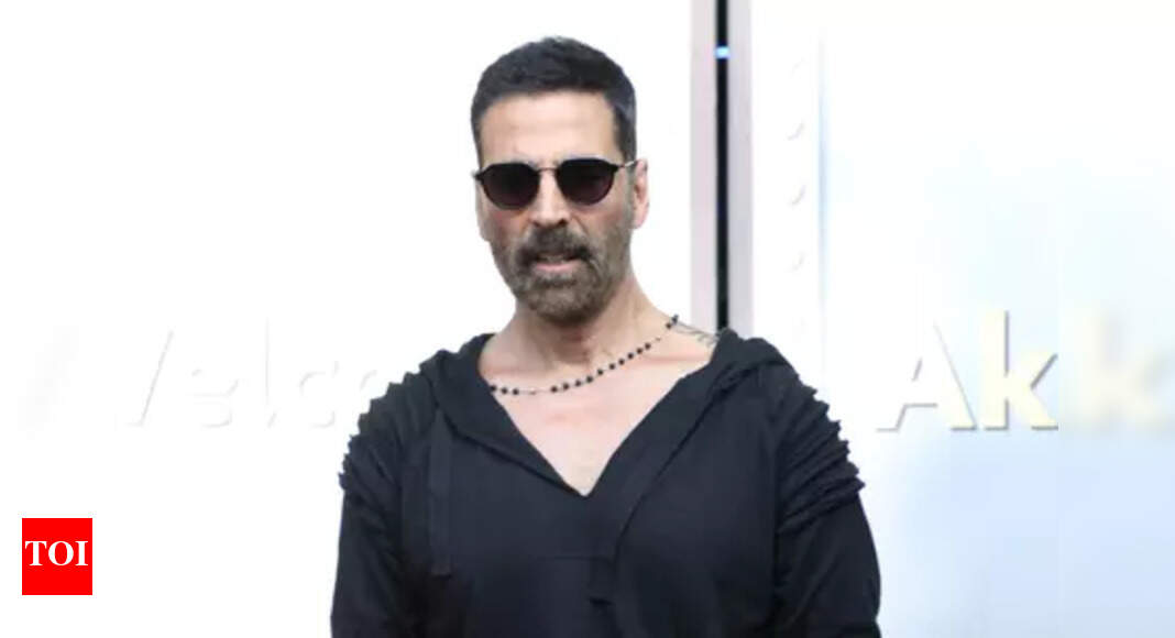 Akshay Kumar hails glory; Celebrates team India’s historic triumph, ICC Women’s World Cup 2025 finals victory