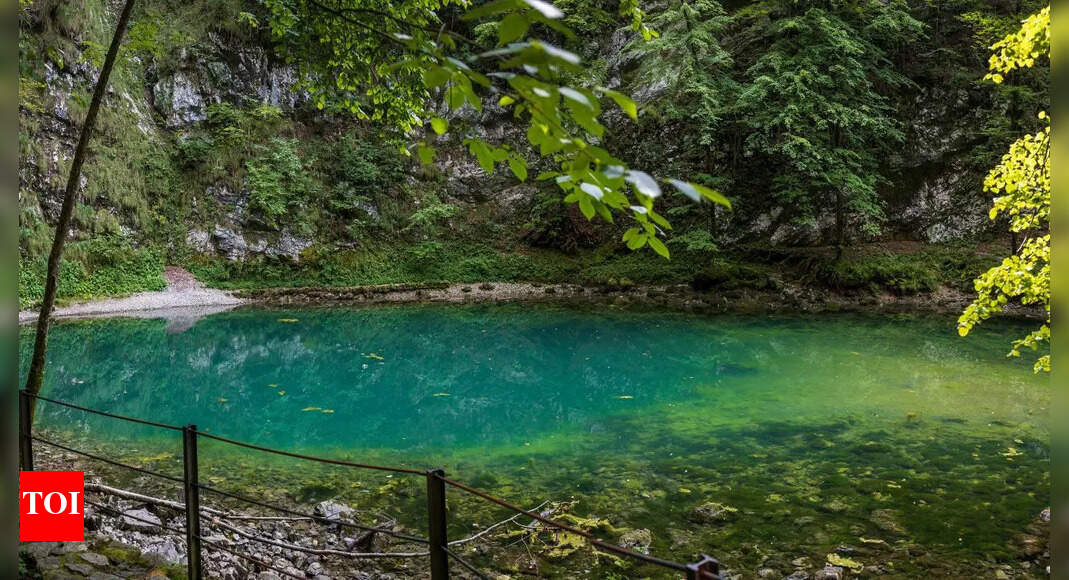 10 of the world’s shortest rivers; some less than 100 metres long