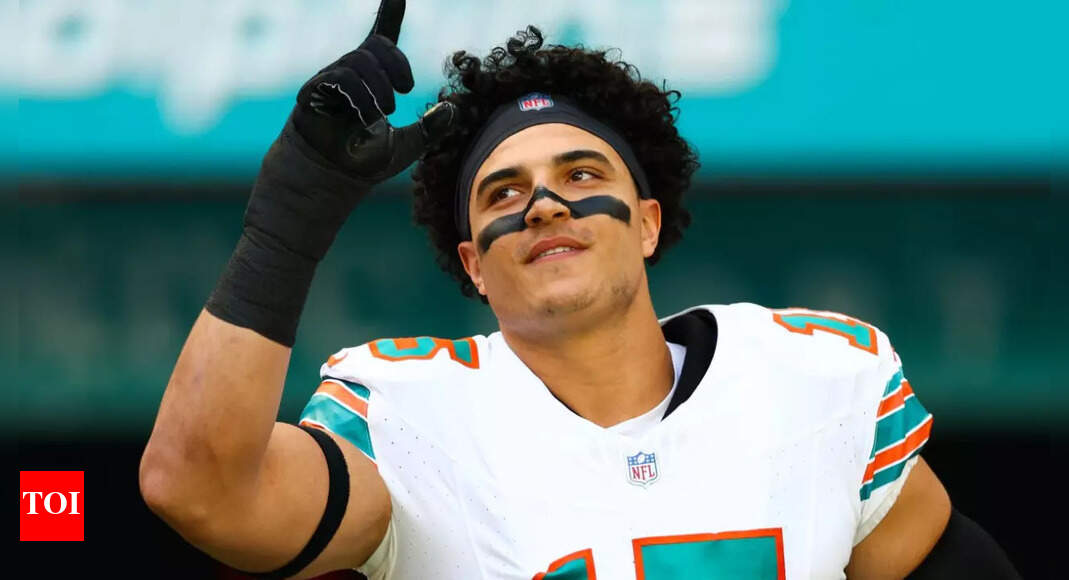 Jaelan Phillips headed to Philadelphia: Eagles to land Miami Dolphins star pass rusher in last-minute NFL deadline move