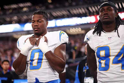  Chargers' Daiyan Henley delivers emotional performance after brother Jabari ‘Baby Uiie’ Henley’s tragic death in Los Angeles