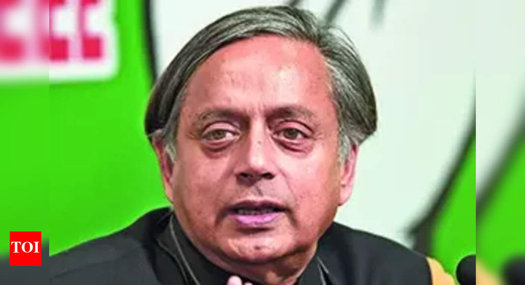 Tharoor: Dynastic politics threat to Indian democracy