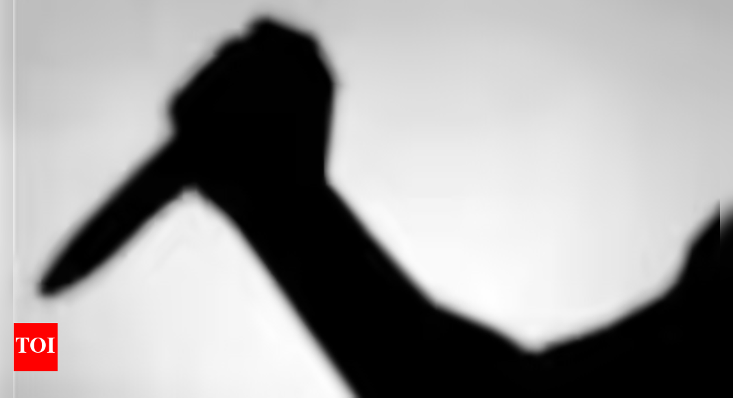 Train attendant stabs jawan after altercation over blanket