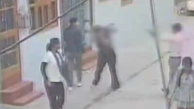 Faridabad horror: 17-year-old girl shot by jilted lover; bullet hits shoulder, attacker flees