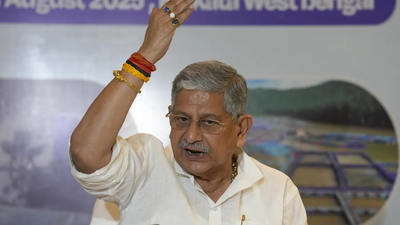  Lalan Singh's warning sparks row; RJD hits out, asks EC to act