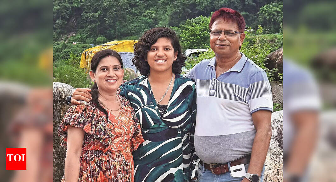As a father, I’m proud, of Richa, and the team: Manabendra Ghosh