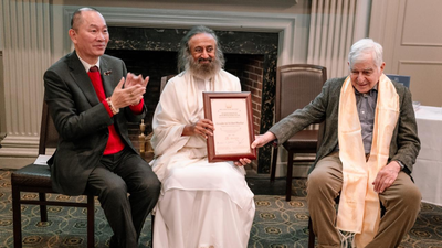 Sri Sri Ravi Shankar conferred with 2025 World Peace and Security Leadership award