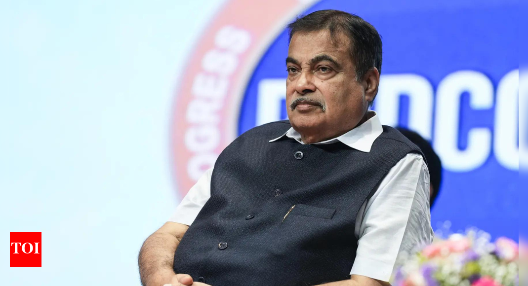 'Highway man always high': Congress mocks Nitin Gadkari over Bihar poll promises