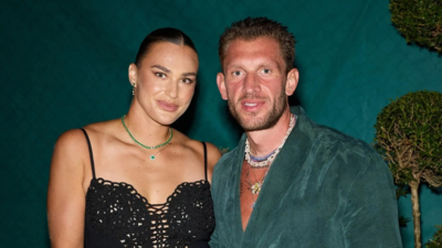 Aryna Sabalenka’s fiery red WTA Finals look leaves boyfriend Georgios Frangulis speechless and Paula Badosa drops fiery comment