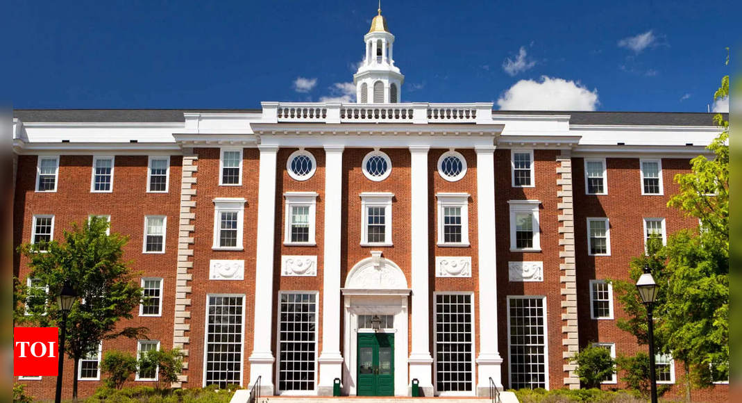 Harvard’s FAS faces a $350M deficit: Here’s why the budget crisis runs so deep