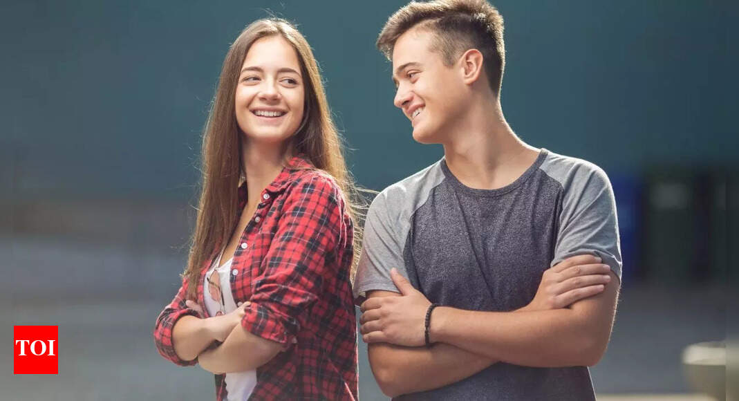 How to tell if a girl likes you: Understanding her behaviour and actions