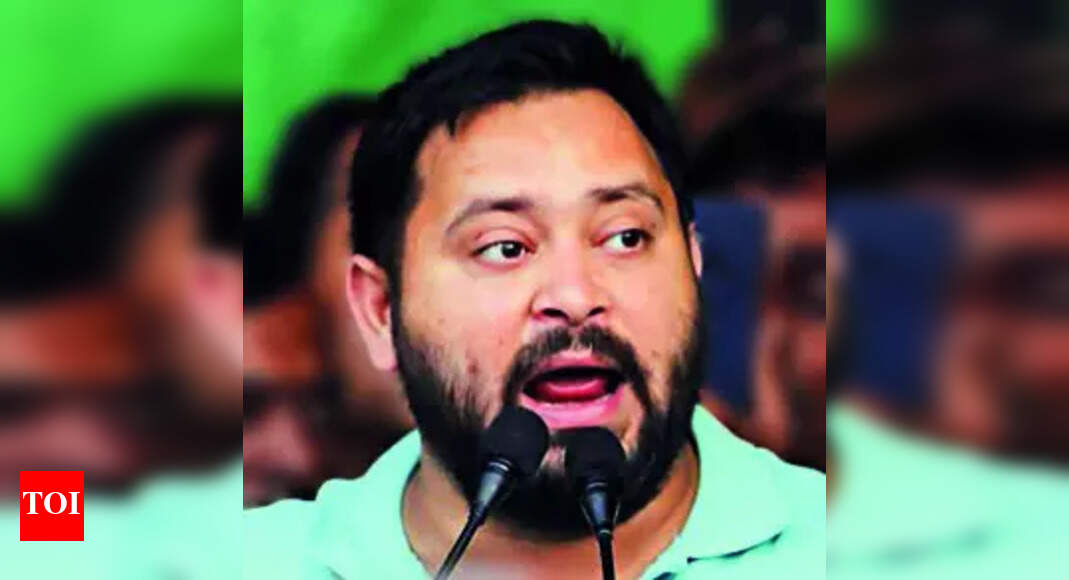 <div>Tejashwi vows one-time Rs 30,000 dole for Bihar's women voters</div>
