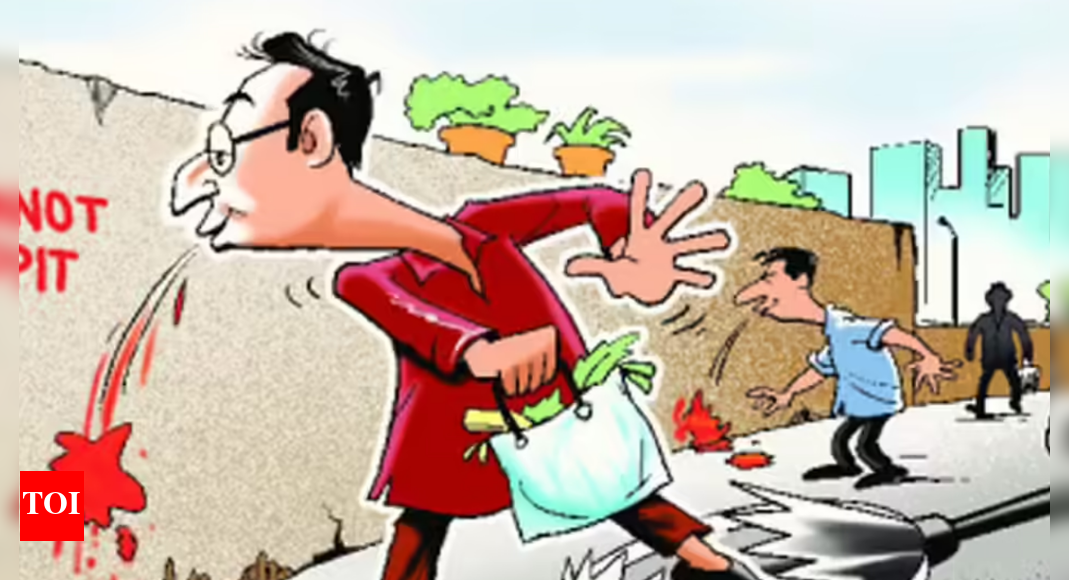 Spitting at public places starts costing dearly in Banaras; fines of Rs 250 to Rs 2000 imposed