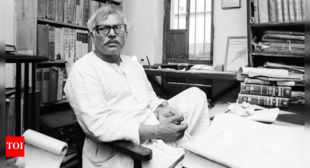 The OG 'Jan Nayak': Why Karpoori Thakur is the flavour of Bihar elections 2025