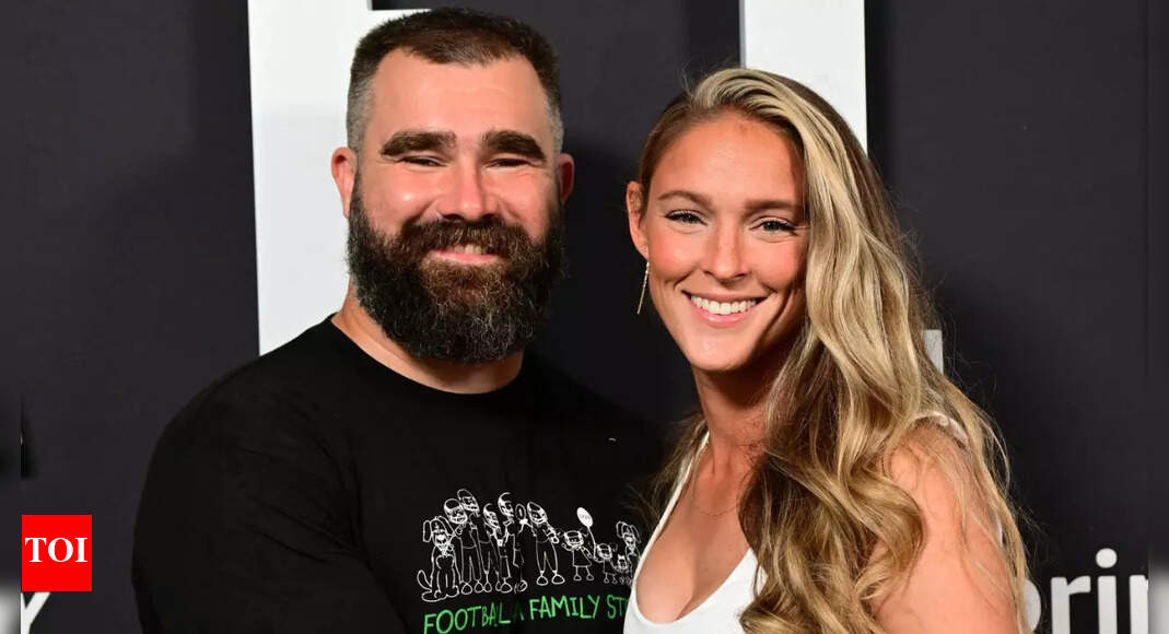 Jason Kelce reveals Thanksgiving 2025 plans, says wife Kylie and mom Donna do most of the cooking, he just handles one thing