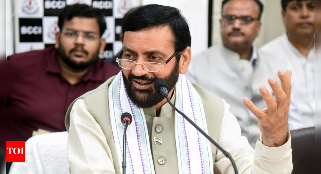 <div>'Misleading the nation': Haryana CM Saini rebuts Rahul Gandhi's 'H-Files' claim; calls Congress 'agenda-less'</div>