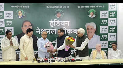 Sampat Singh returns to INLD, calls for strong alternative to BJP in Haryana
