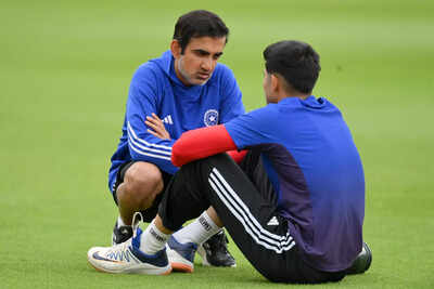 Gautam Gambhir pulls Shubman Gill aside for serious chat ahead of 4th T20I - Watch