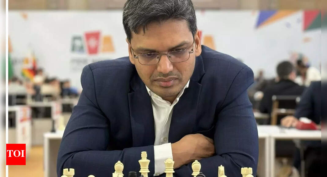Double queen sacrifice drama: Harikrishna wins, Ganguly bows out at Chess World Cup