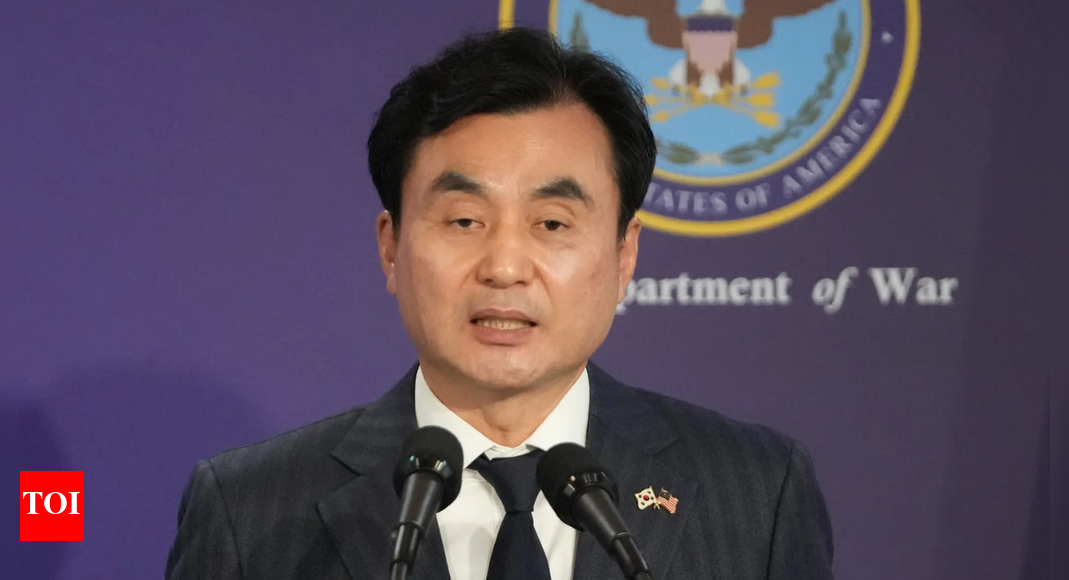 South Korea deems building nuclear submarine at home 'reasonable'