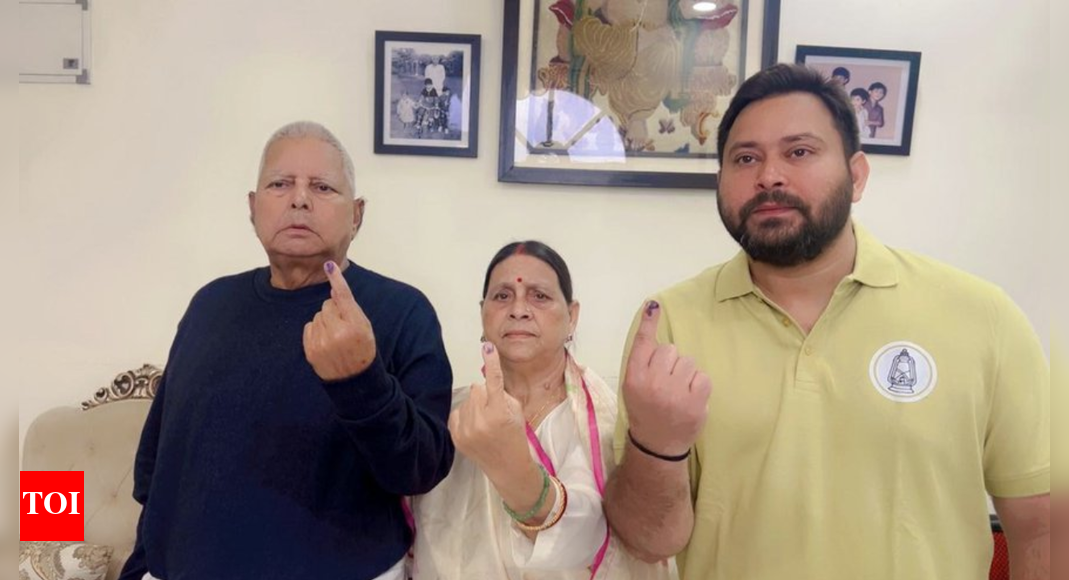 ‘Roti palatati rehni chahiye’: Lalu calls for ‘young govt’ in Bihar