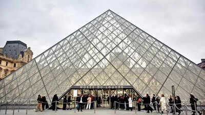 Think Louvre's password was WEAK? Wait till you hear THESE suggestions