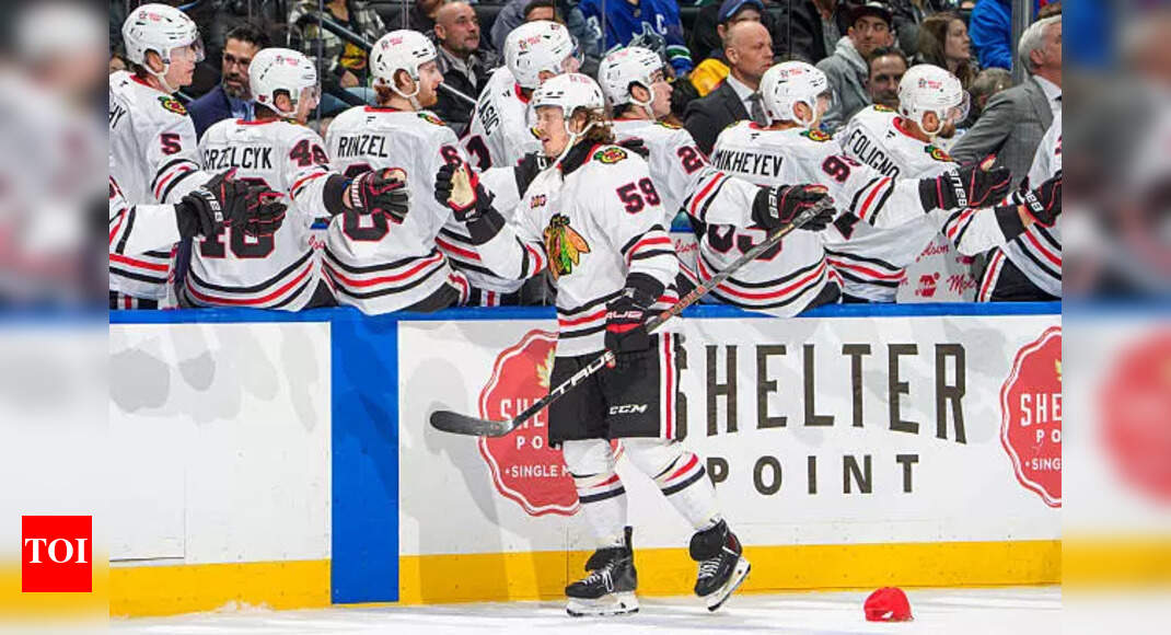 Tyler Bertuzzi’s stunning hat trick powers the Chicago Blackhawks to victory against the Vancouver Canucks