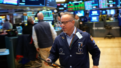  Wall Street drifts as investors eye earnings reports; DoorDash slides, Rockwell gains while global cues stay mixed