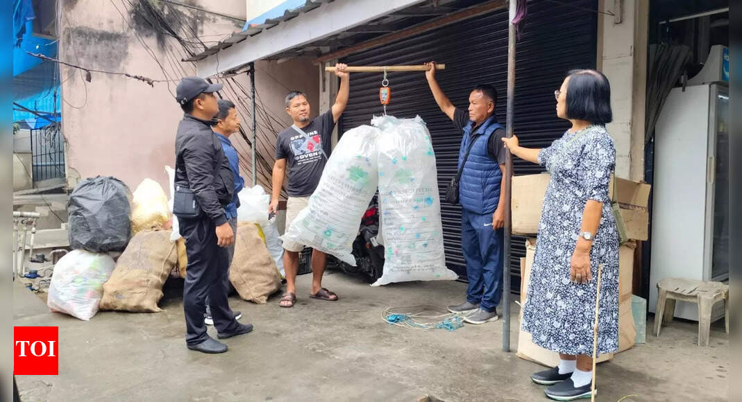 Chawnpui residents float plastic-buying drive, purchase 150kg of waste