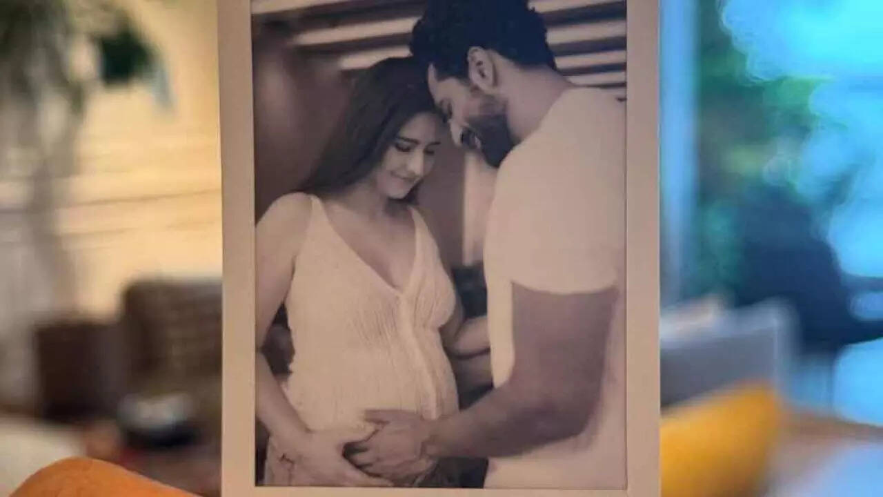 Katrina Kaif becomes a mother at 42: The myths, facts, risks of pregnancy over  40 (and the safety tips) | - The Times of India