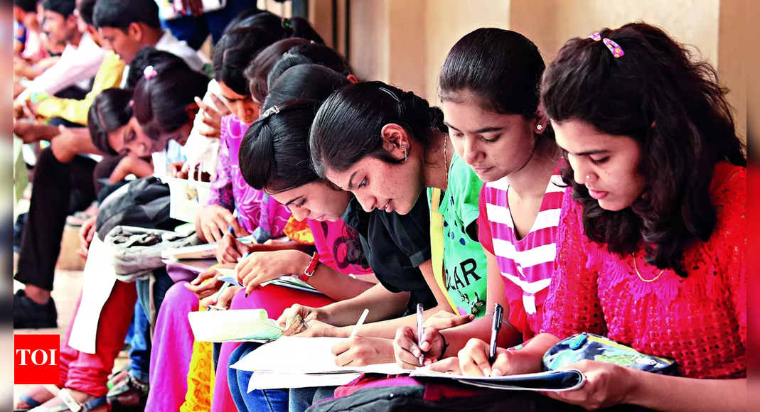 Delhi government to set up hostels for visually impaired college girls in every district