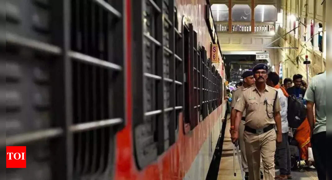 Murder on Sabarmati Express: Army jawan stabbed to death after argument over blanket; cops struggle to find eyewitness