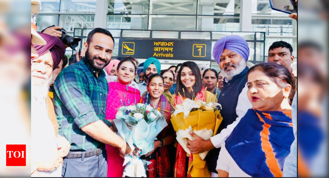 Home-coming: world champions Amanjot and Harleen get grand welcome in Chandigarh