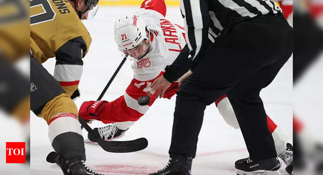 Will Dylan Larkin play against the New York Rangers tonight? Latest update on the Detroit Red Wings captain