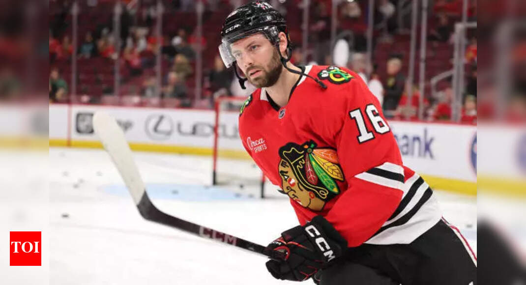 Will Jason Dickinson play against the Calgary Flames tonight? Latest update on the Chicago Blackhawks star