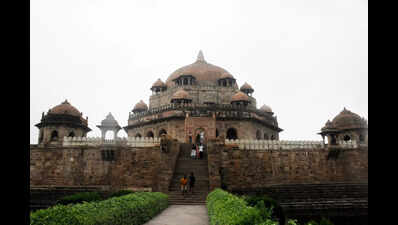 Driven by caste equations, Sasaram sees close contest between RLM & RJD