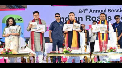  Union minister Nitin Gadkari