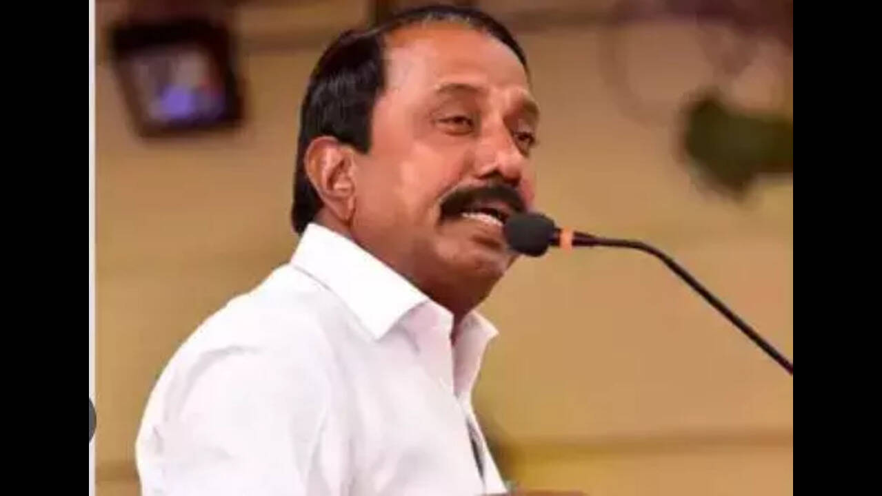 Sengottaiyan says BJP requested him to ‘unify’ AIADMK