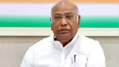 RSS never accepted national song, says Kharge