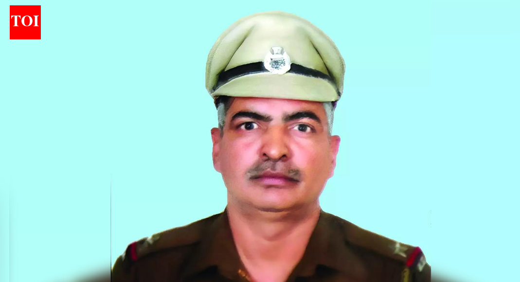 Hisar shocker: Police office beaten to death by hooligans outside home ...