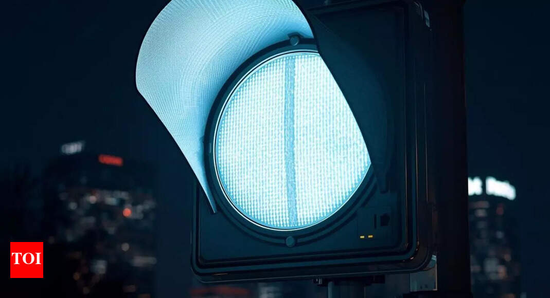 Is a new white traffic light coming? The four-colour signal that could change road safety