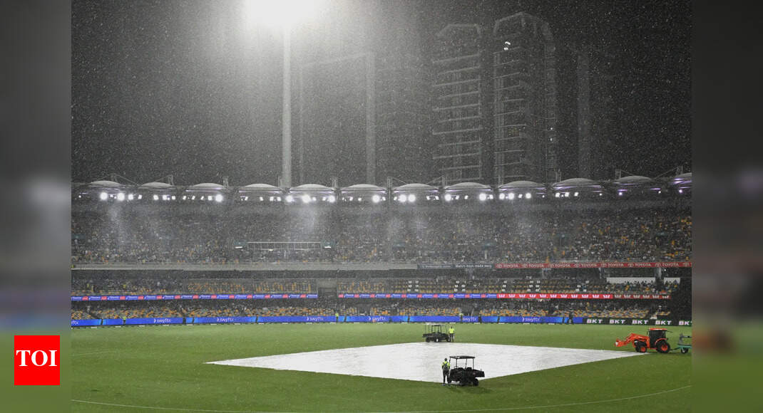 When is the cut-off time for the IND vs AUS 5th T20I match?