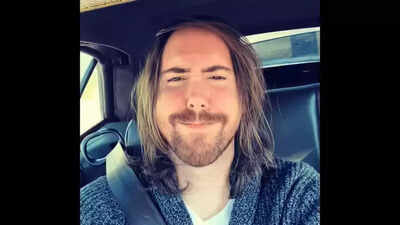 Asmongold insta a los anunciantes y a Amazon a actuar después de que Twitch desbanea a Nina Lin