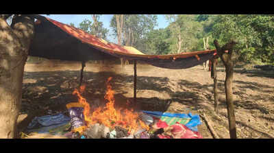 Police seize 3 kg poppy seeds in Palamu forest to prevent illegal cultivation