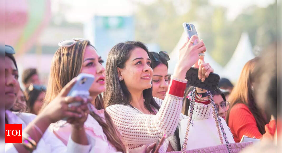 A day full of beauty, music and creativity in Delhi