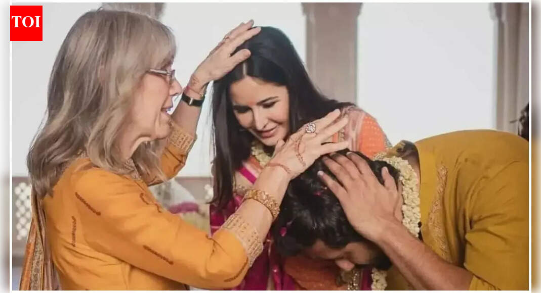 Katrina Kaif's mother, Suzanne Turquotte, pays a visit to her daughter ...