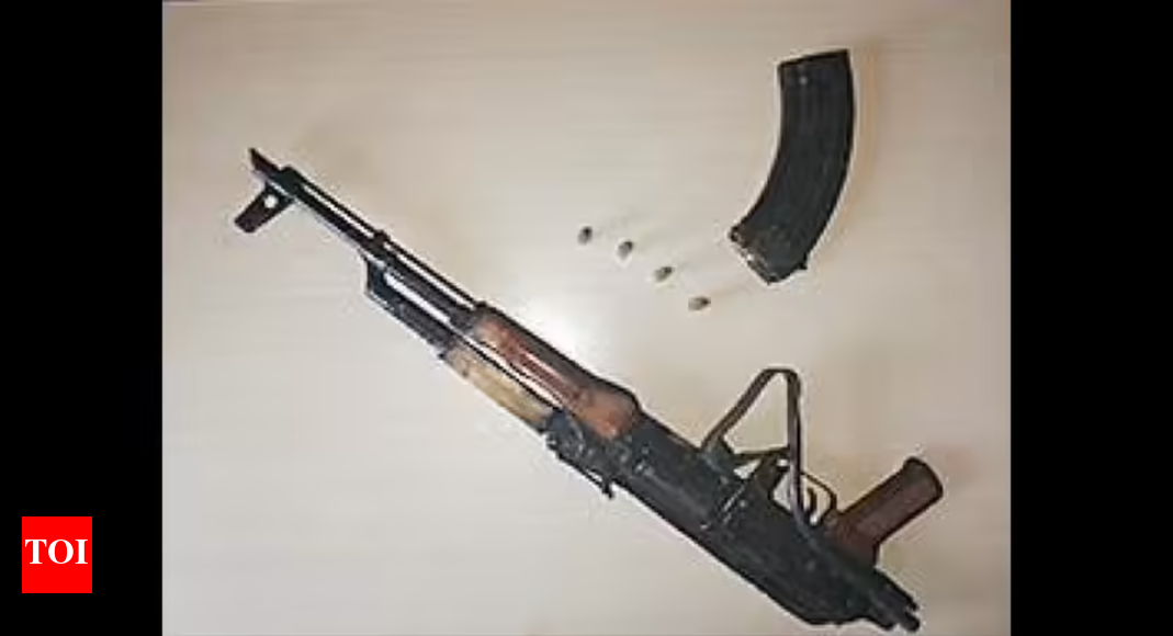 <div>AK-47 seized from locker of J&K doctor held in JeM poster case</div>
