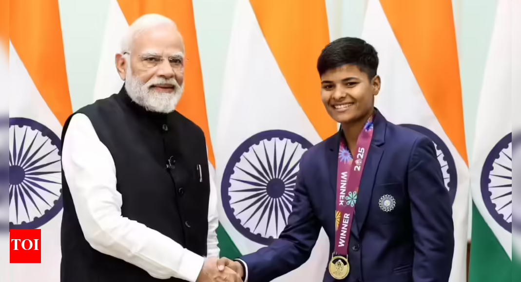 World Cup hero Kranti's dad to get back cop job